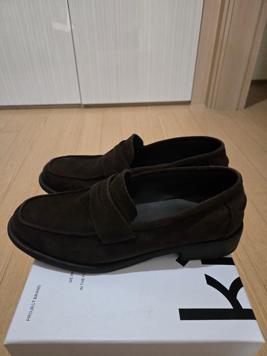 킨치 810 로퍼 285 브라운색상 판매합니다 상품이미지3