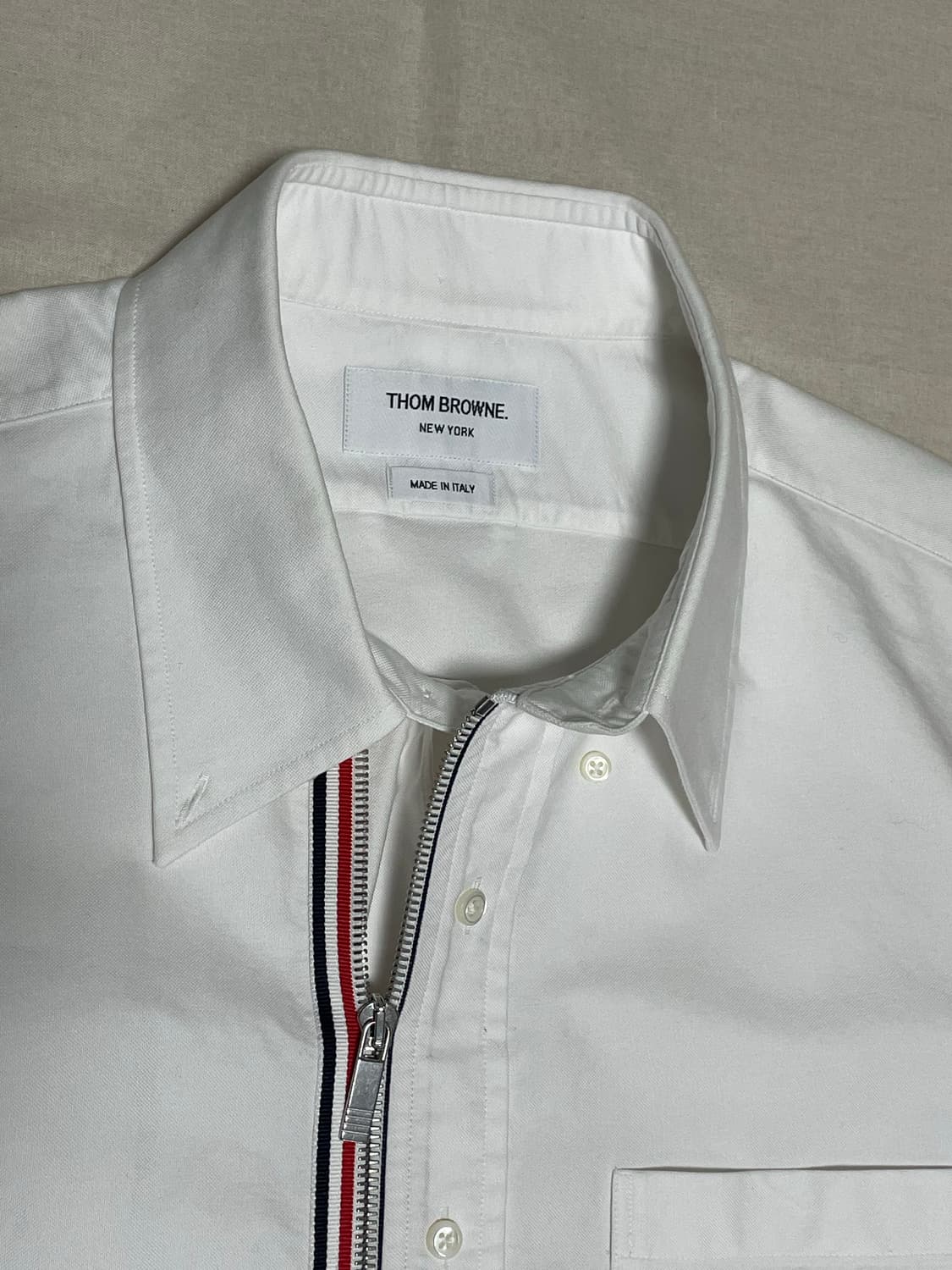 톰브라운 사선완장 지퍼 포켓 셔츠 자켓 [4] 상품이미지3