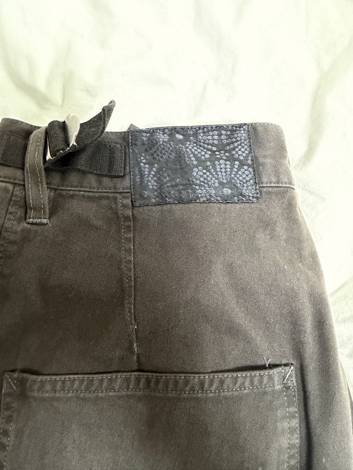 (1)폴리테루 1011 고시마 팬츠 리벳 플라워 딥차콜 상품이미지4