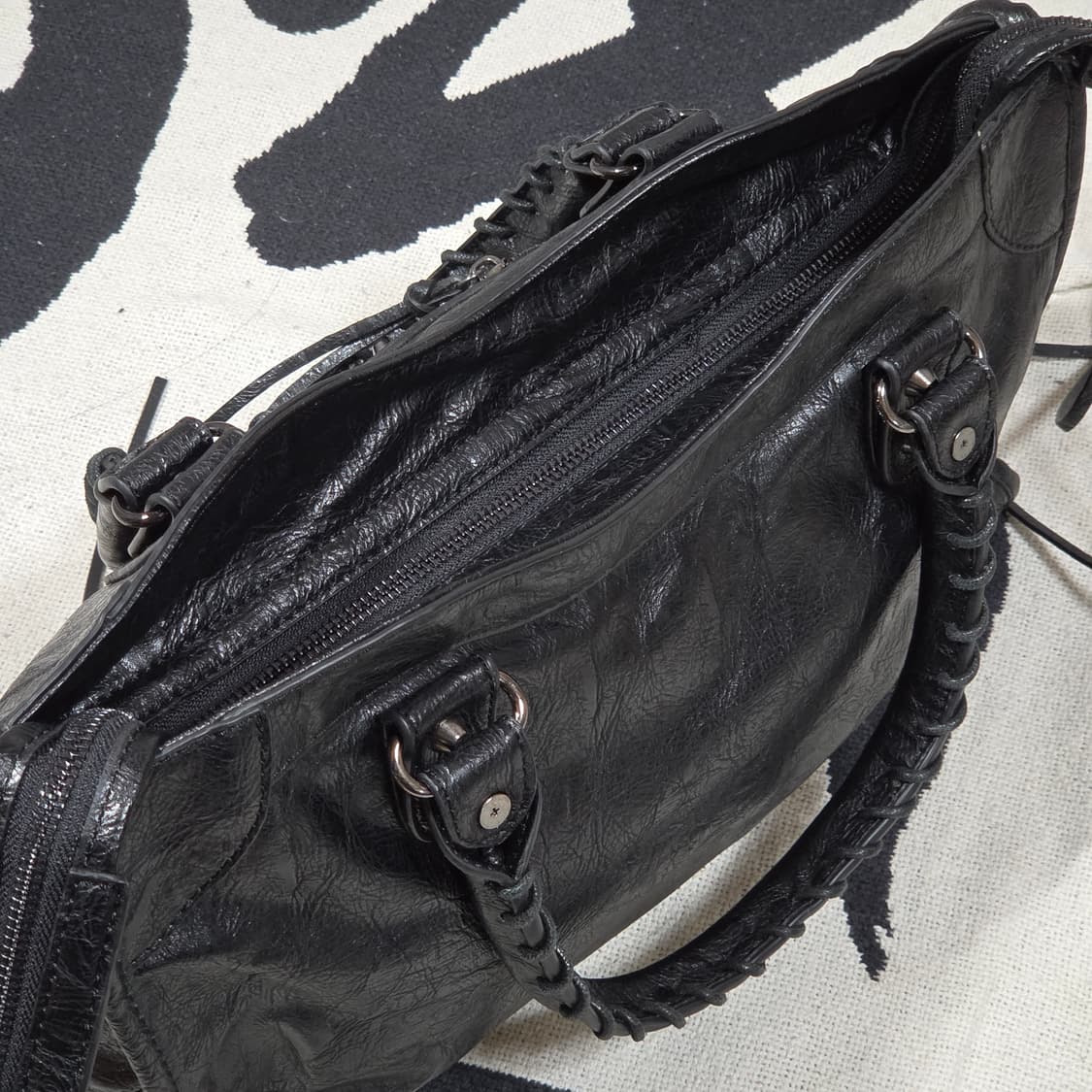 빈티지 펑크 블랙 에코 레더 투웨이 숄더백 상품이미지6