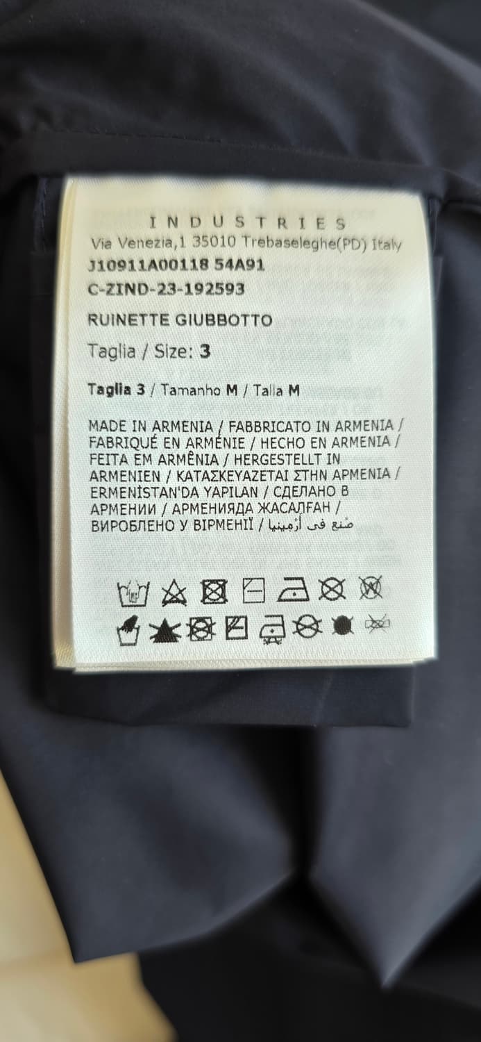 몽클레어 루이네트 자켓 3사이즈 팝니다 상품이미지5