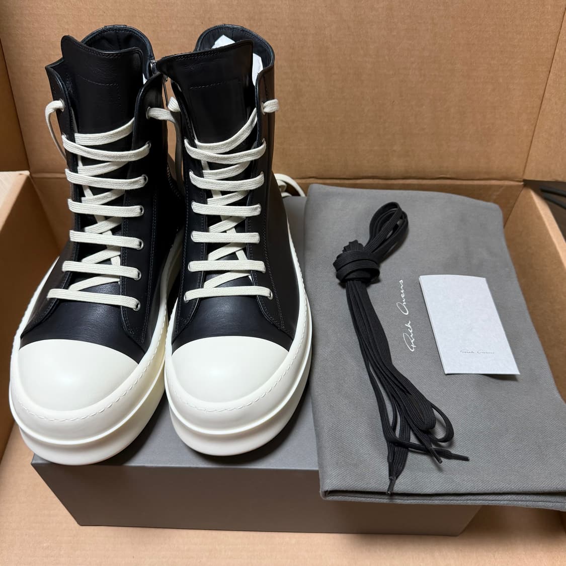 26S/S 릭오웬스 메가 범퍼 하이탑 스니커즈  LCO 911 상품이미지3