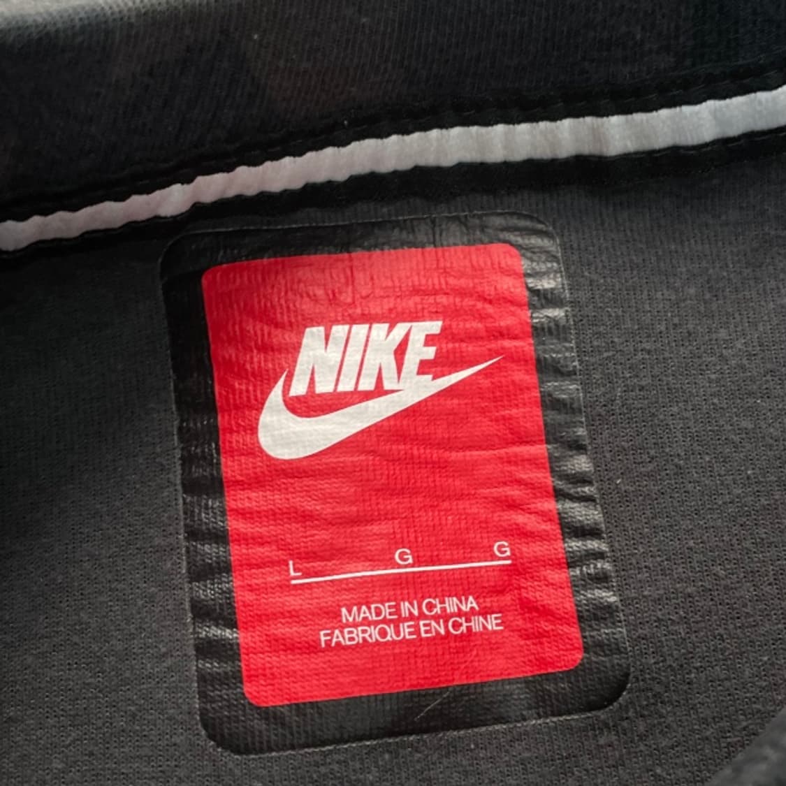 100 나이키 테크팩 카모 맨투맨  상품이미지3