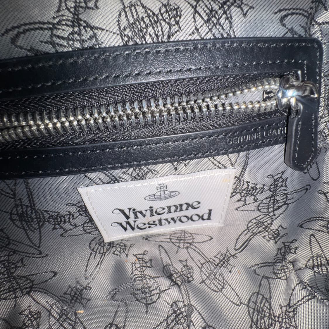 비비안웨스트우드 블랙 크록 체인백 상품이미지3