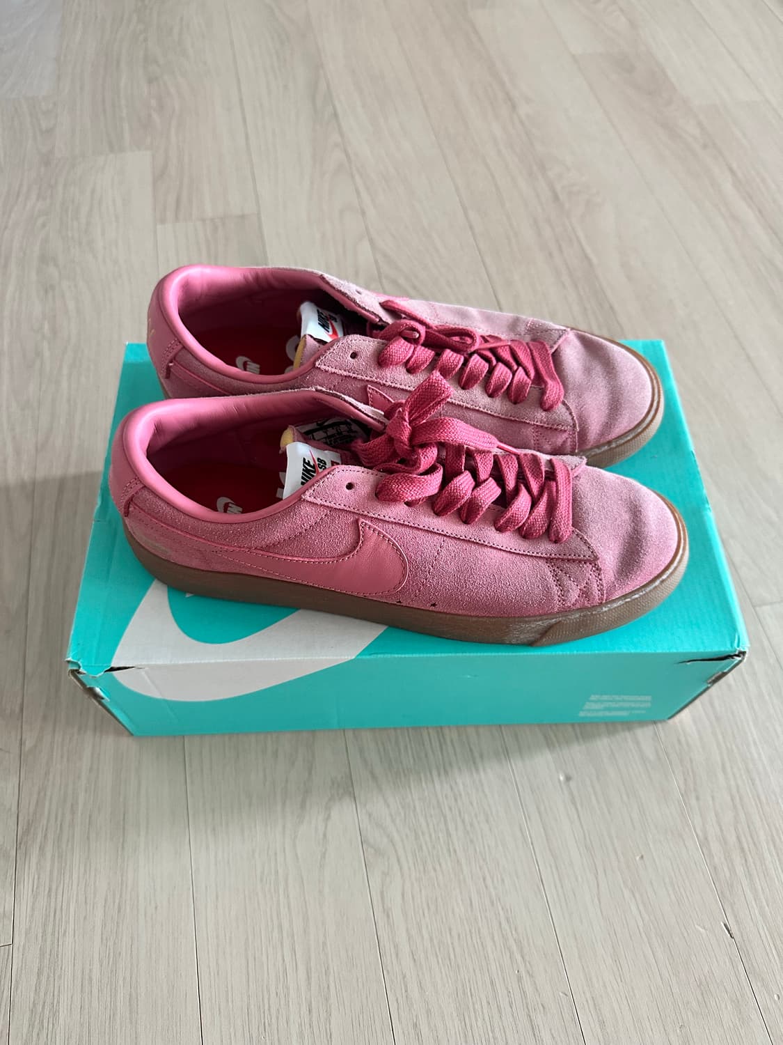 슈프림 x 나이키 블레이져 로우 상품이미지1