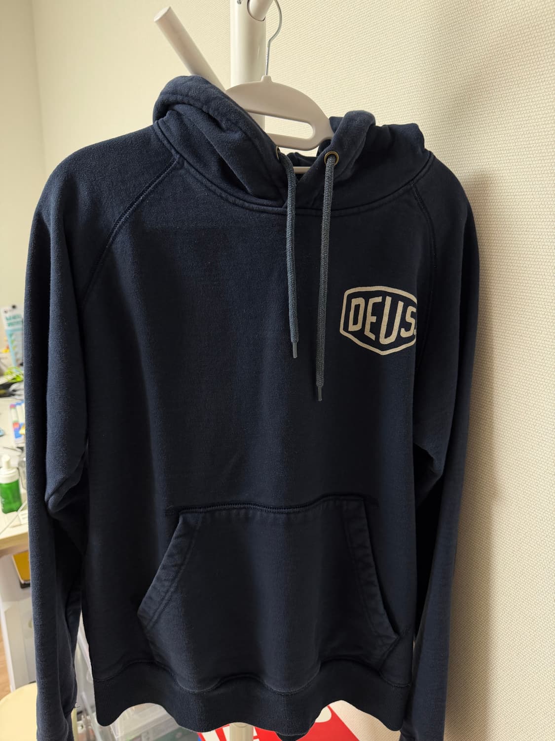 데우스엑스마키나 네이비 후드티 판매 상품이미지1