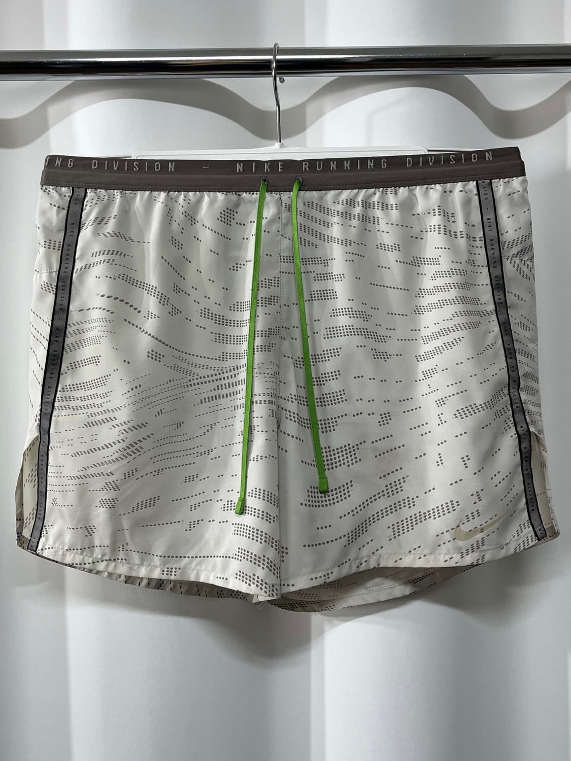 나이키 드라이핏 런디비전 스트라이드 브리프 라인드 러닝쇼츠 L 상품이미지1