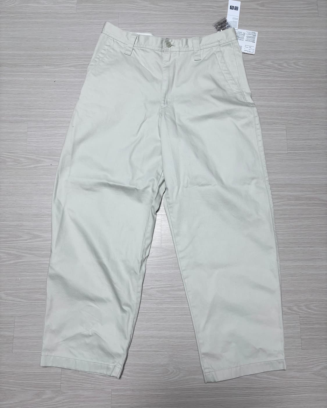 유니클로 와이드핏치노팬츠 내추럴 85 상품이미지2