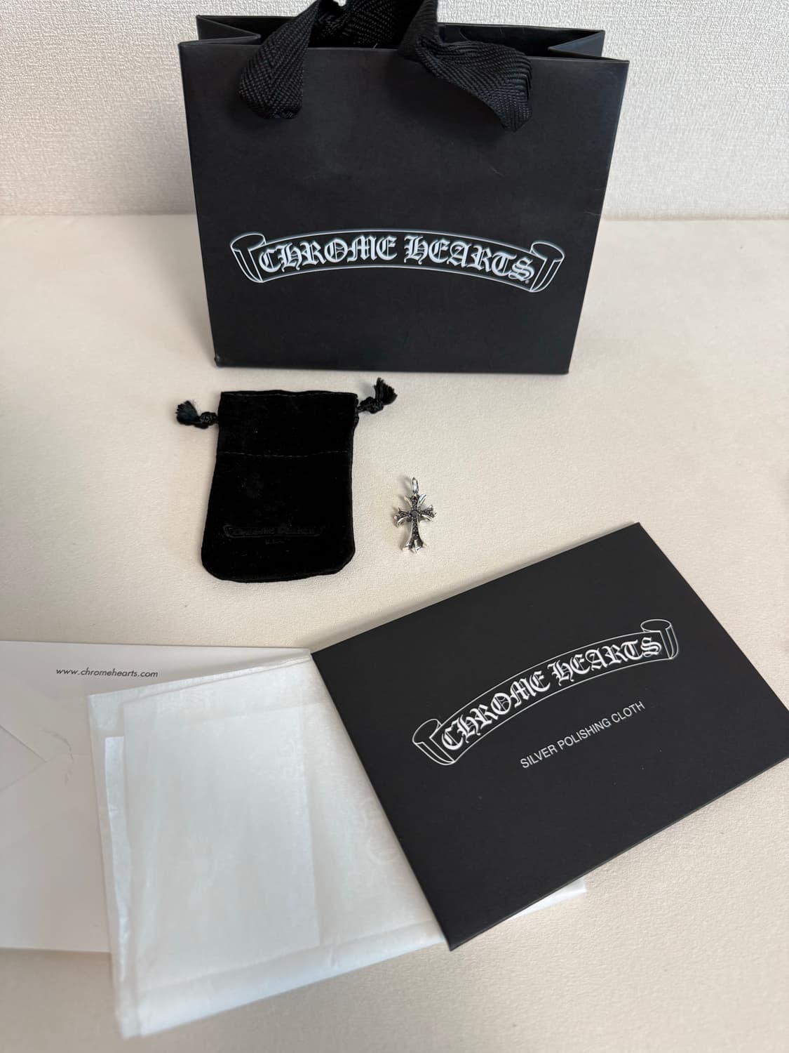 크롬하츠 타이니 크로스 풀파베 블랙 다이아 상품이미지1