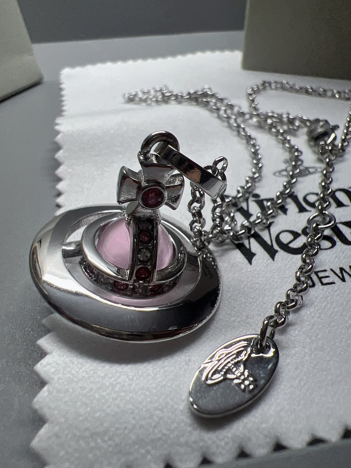 비비안웨스트우드 핑크 orb 목걸이 상품이미지1