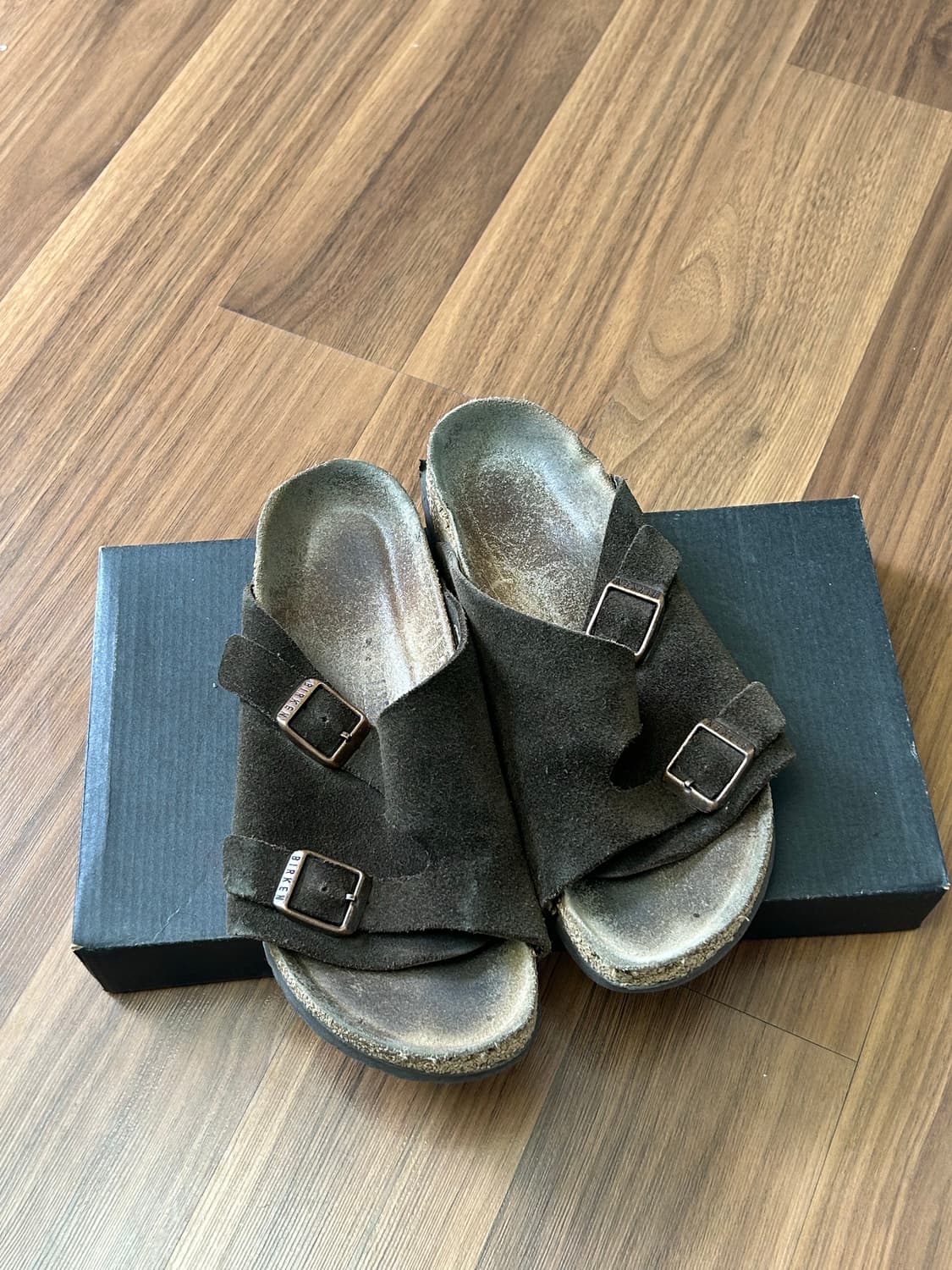 버켄스탁 취리히 스웨이드 샌들 230-235 상품이미지2