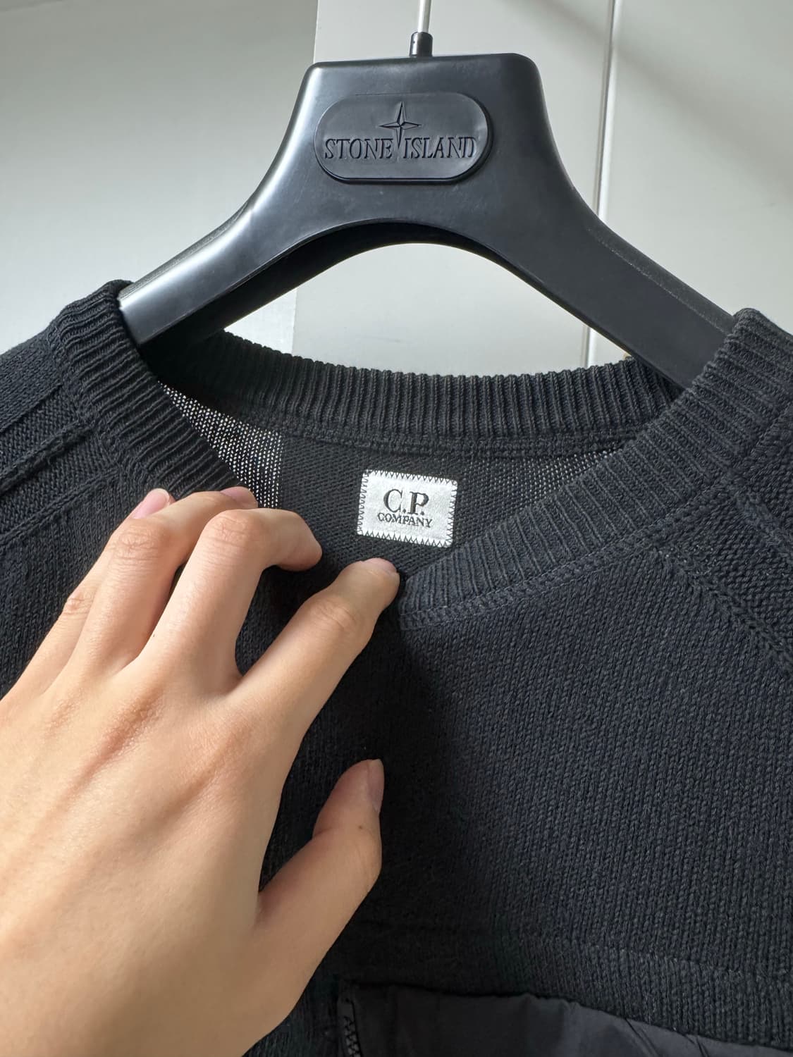 CP컴퍼니 렌즈 와펜 포켓 니트 52사이즈 상품이미지4