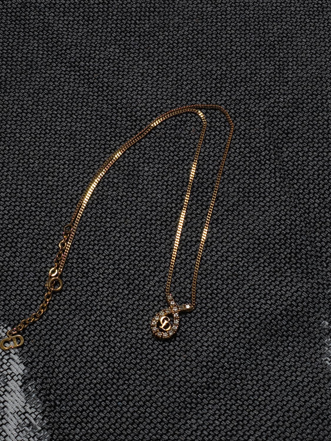 디올 Dior 정품 빈티지 꼬임 큐빅 CD 로고 목걸이 상품이미지3