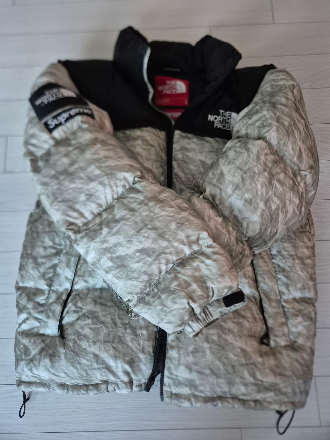 슈프림 노스페이스 페이퍼 눕시L 팝니다 상품이미지1