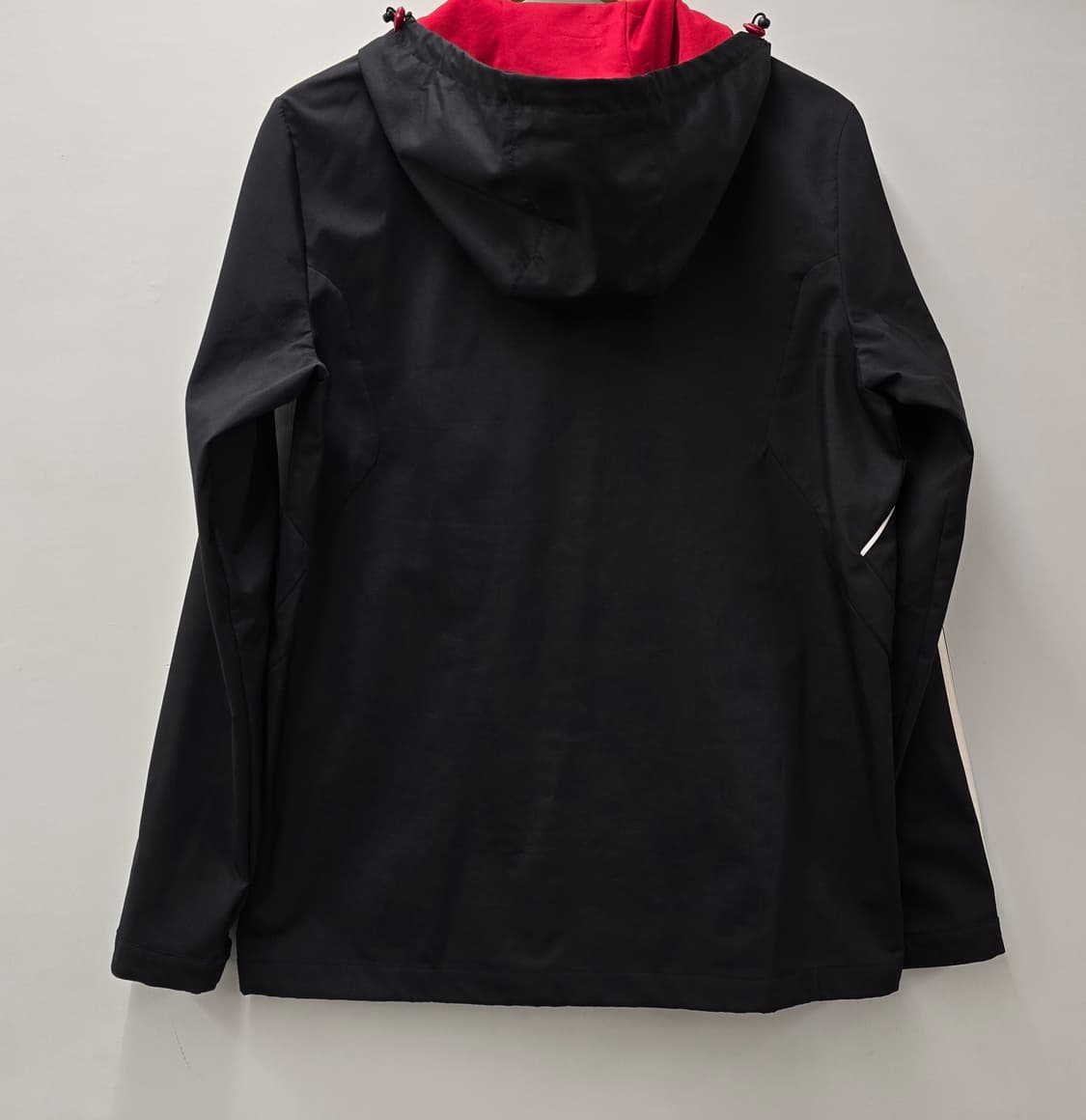 아디다스 독일 국대 트래블 바람막이 자켓.
싸이즈 100   택포 상품이미지2