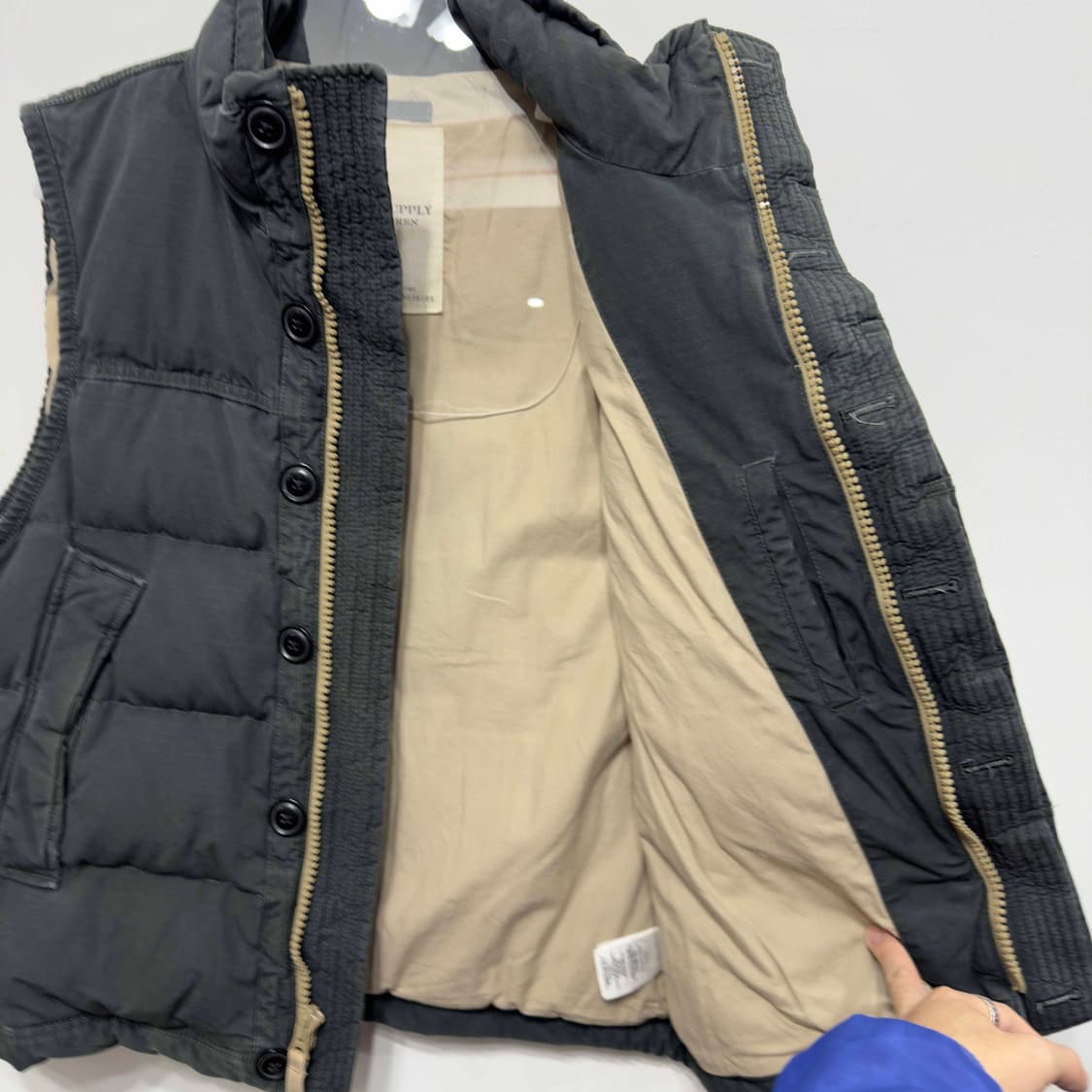데님앤서플라이 구스 다운 패딩 베스트 상품이미지5