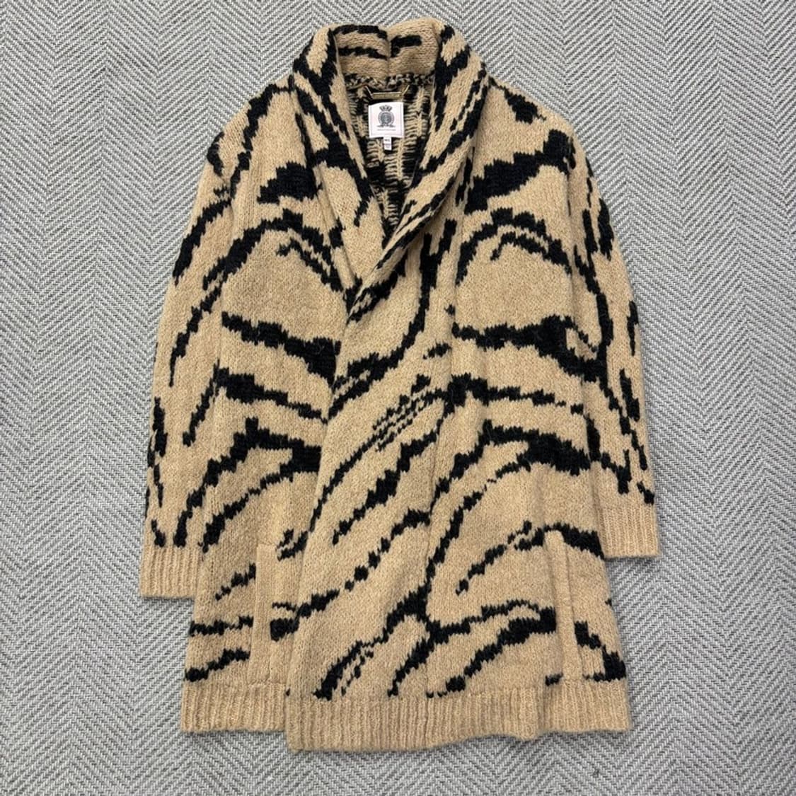 쥬시꾸뛰르 갸루 지브라 숄코트 v2188 상품이미지1