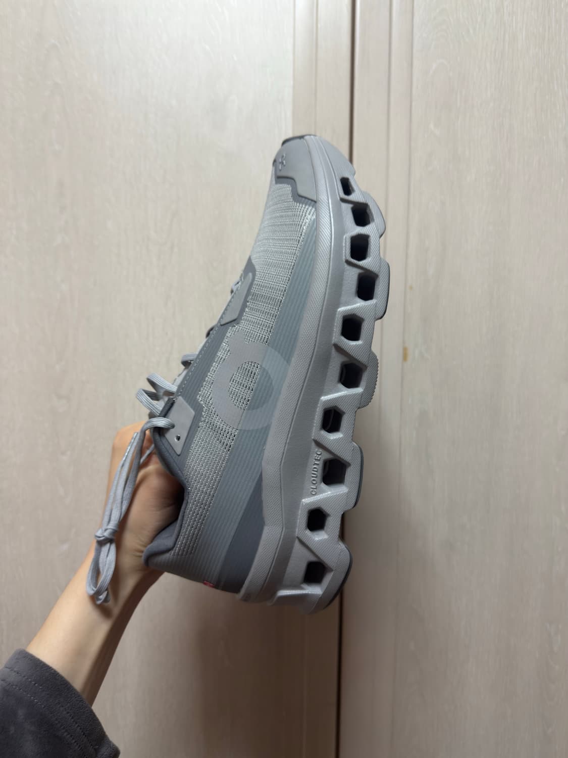 [265] 온러닝 클라우드몬스터 보이드 새상품 상품이미지2