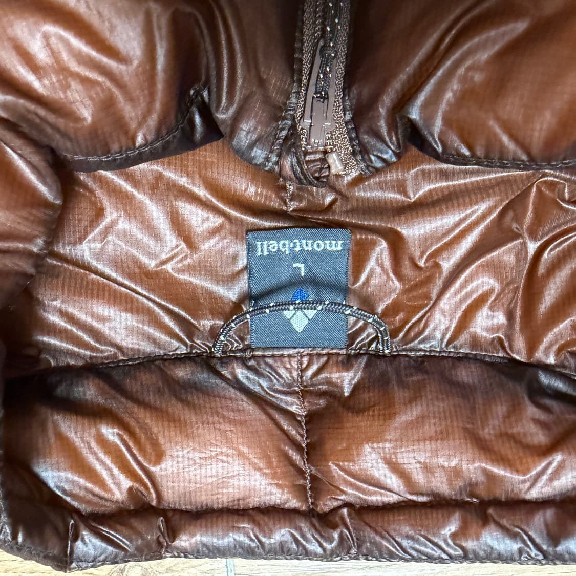 몽벨 플라즈마1000 경량패딩 l사이즈 상품이미지3