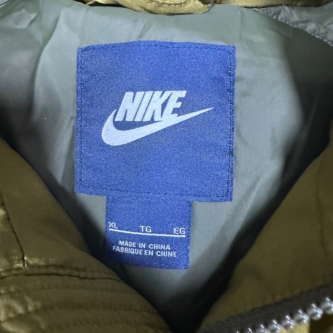 ✨ (바배) 나이키 덕다운 카키 후드 패딩 상품이미지3