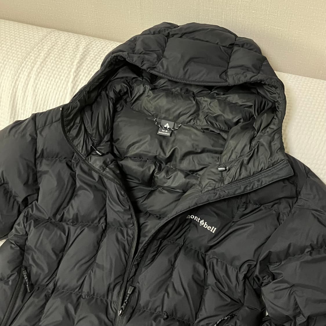 몽벨 800 재팬 네이지 경량 패딩 M 상품이미지4