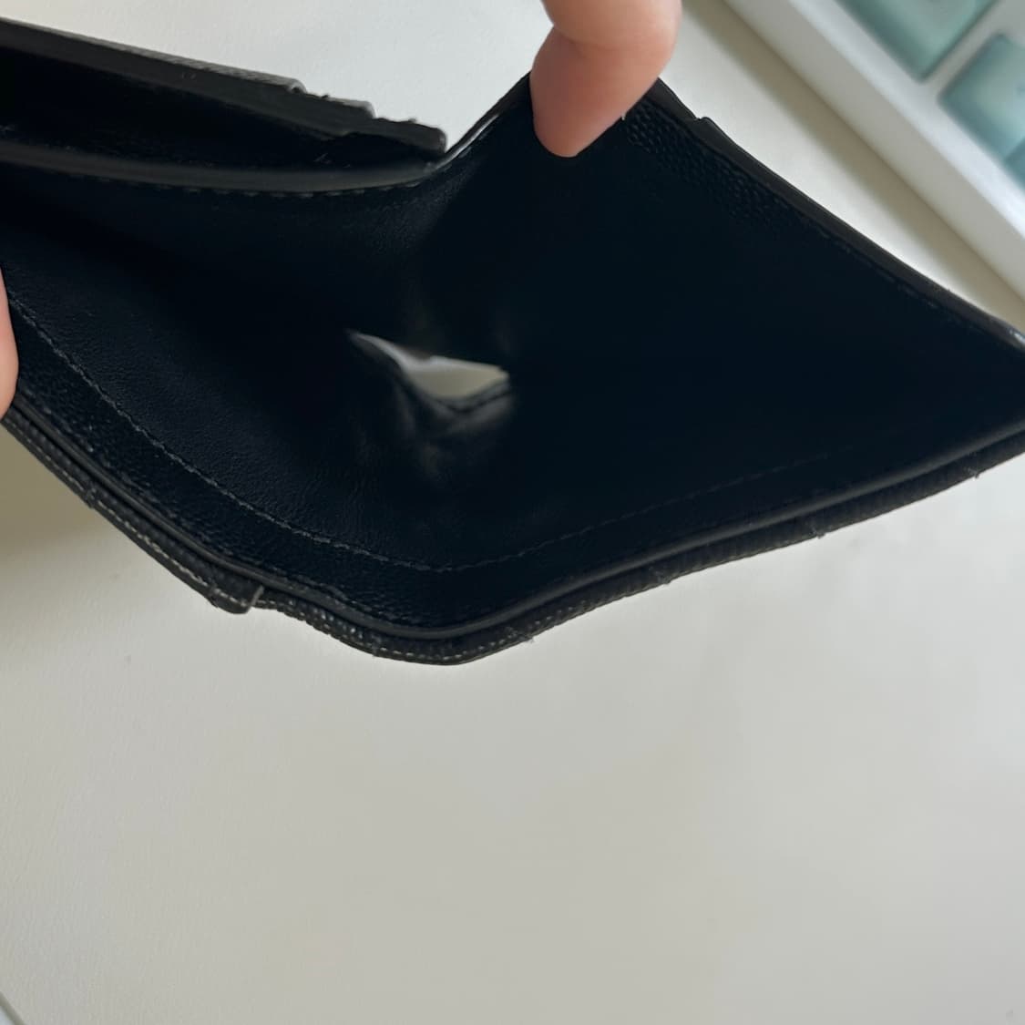 입생로랑 여성지갑 상품이미지6