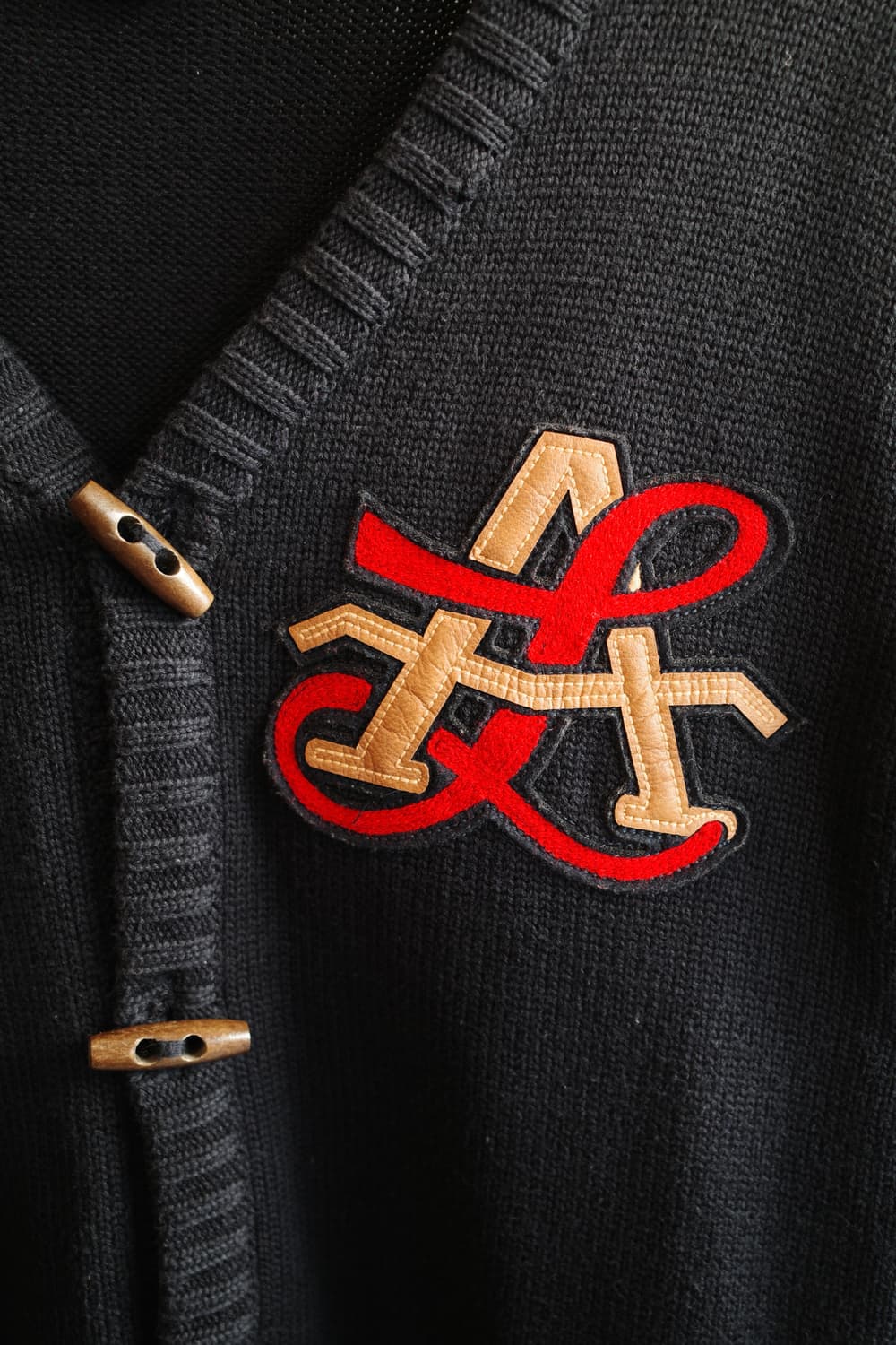 pelle pelle 펠레펠레 자수 패치 가디건 상품이미지4