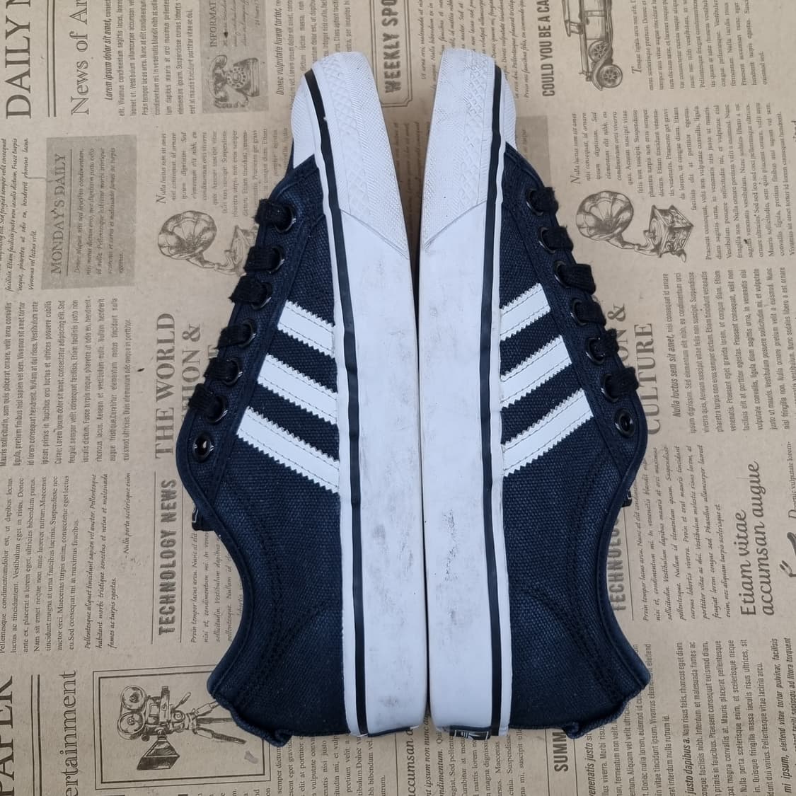 아디다스 니짜 네이비 스니커즈 250 상품이미지5