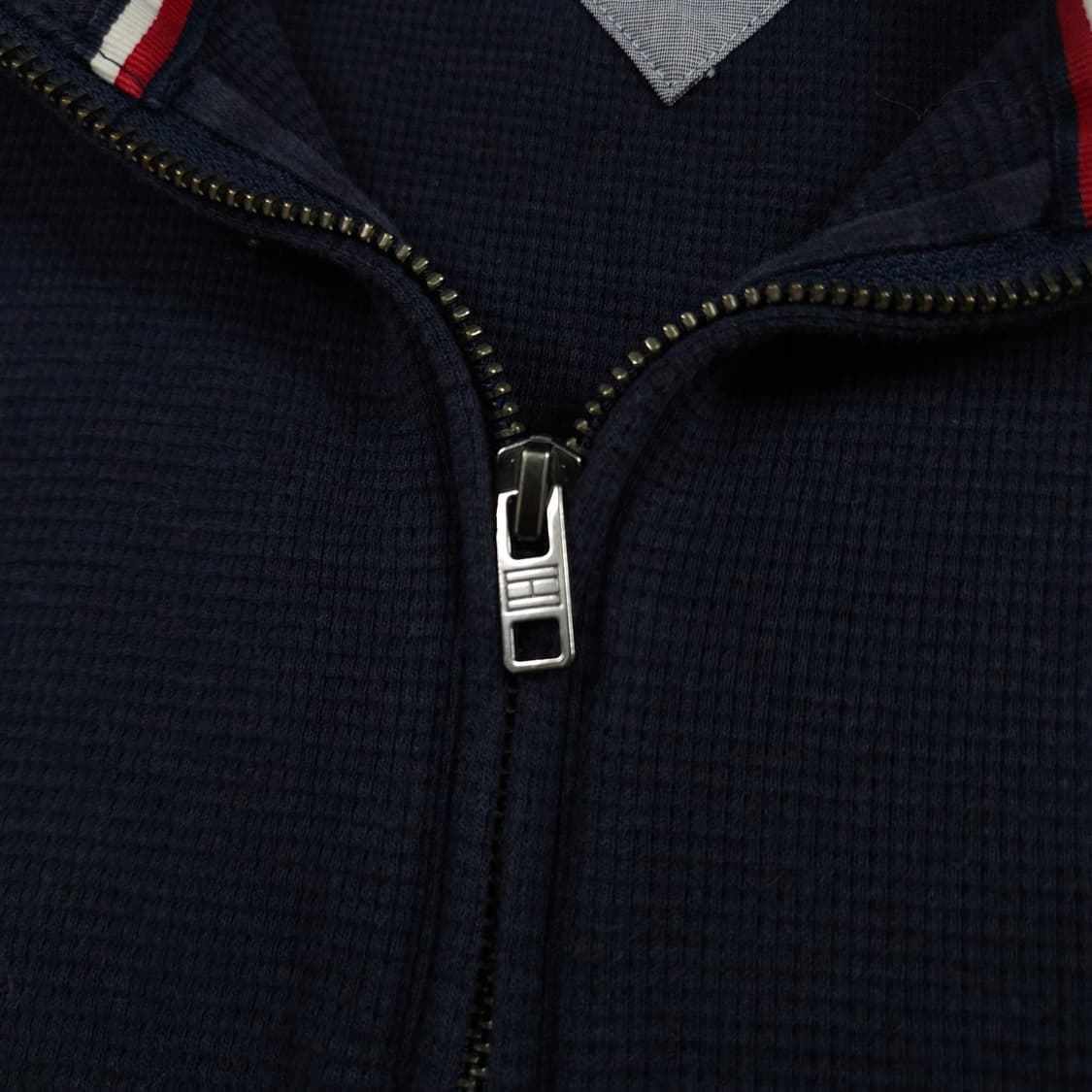 L(100)타미 힐피거 반집업니트 네이비 상품이미지5