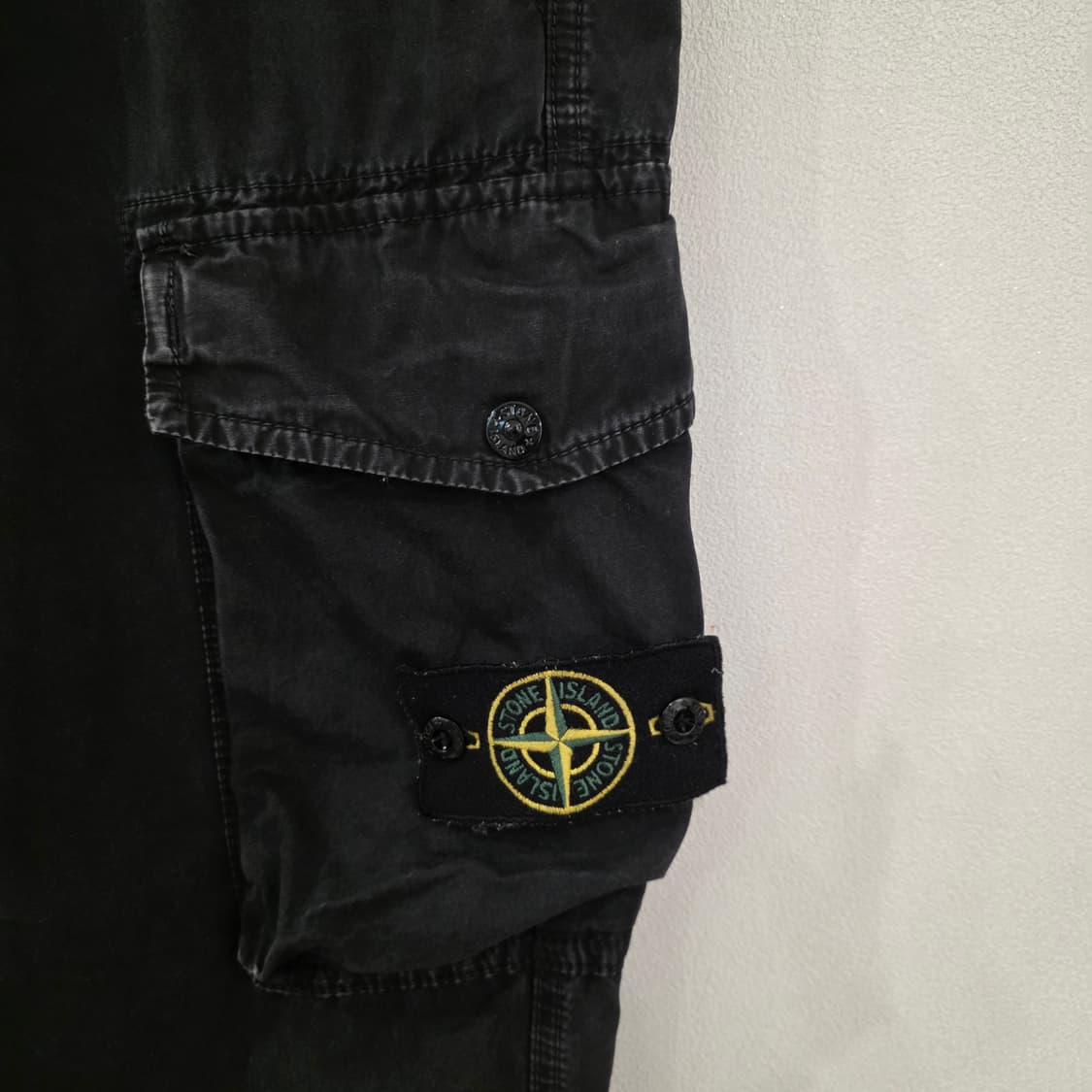 스톤아일랜드 블랙 카고 팬츠 31 상품이미지2