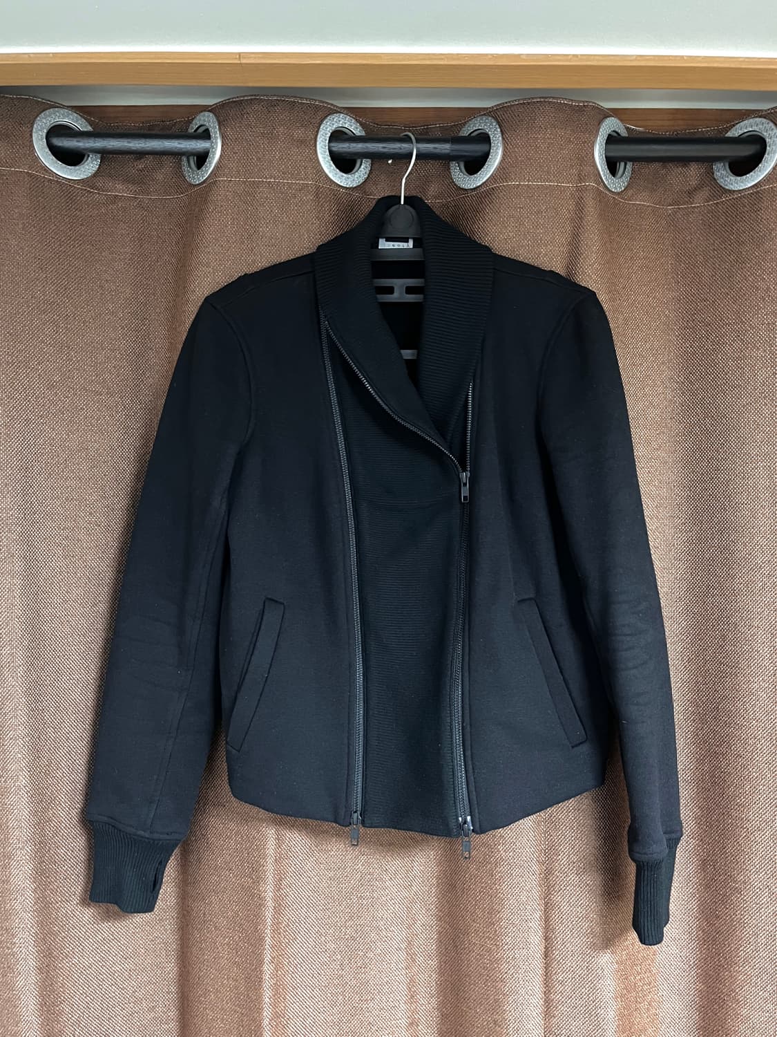 Theory 블랙 사선지퍼 자켓 S 상품이미지1