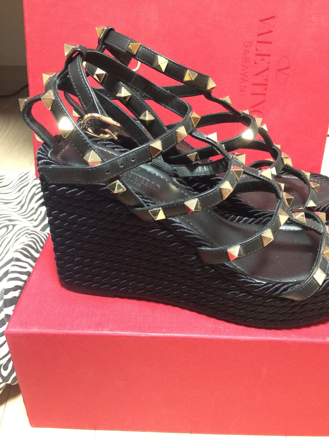 발렌티노 힐 발렌티노 샌들 웨지힐 웨지샌들 풀박 상품이미지1