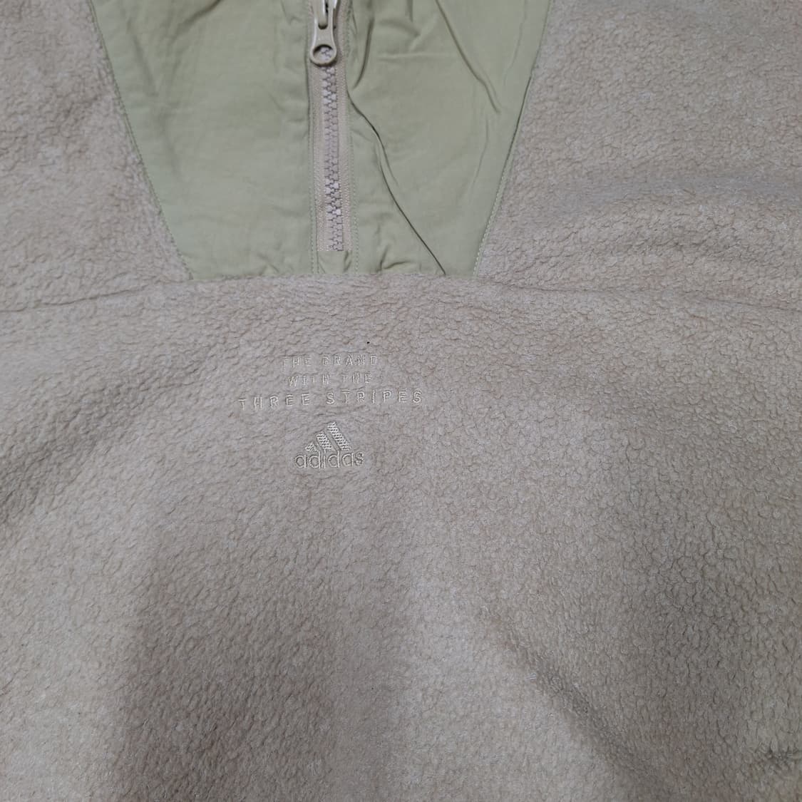 아디다스  미드로고 반집업후리스2XL 상품이미지4