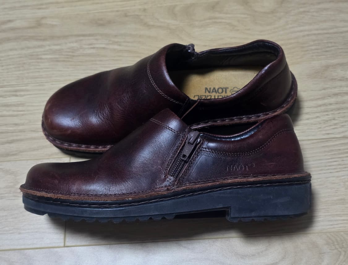 Naot 나오트 클라라 버팔로 레더 로퍼 36 상품이미지4
