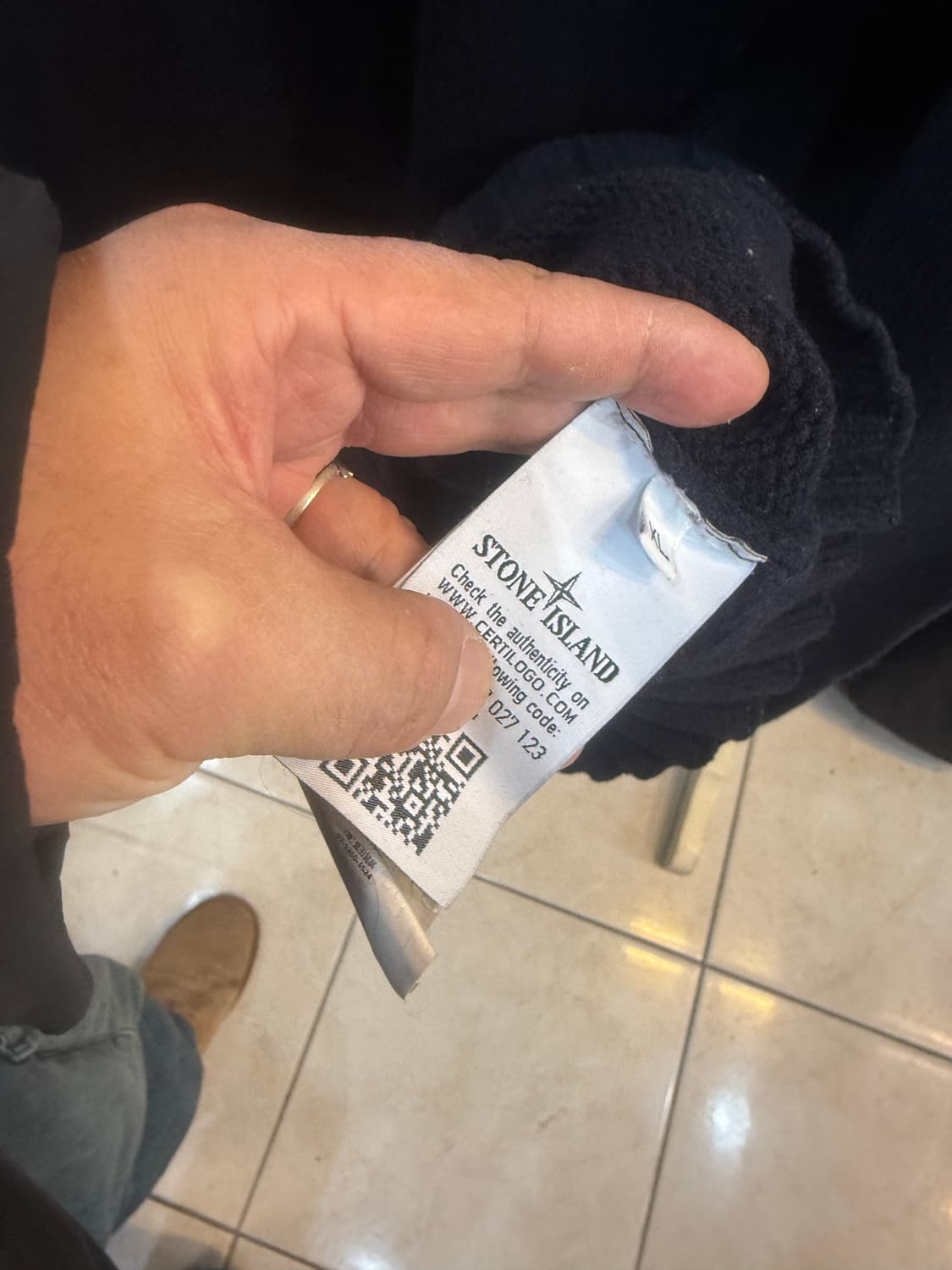 105 정품 스톤아일랜드 니트 팝니다 상품이미지5