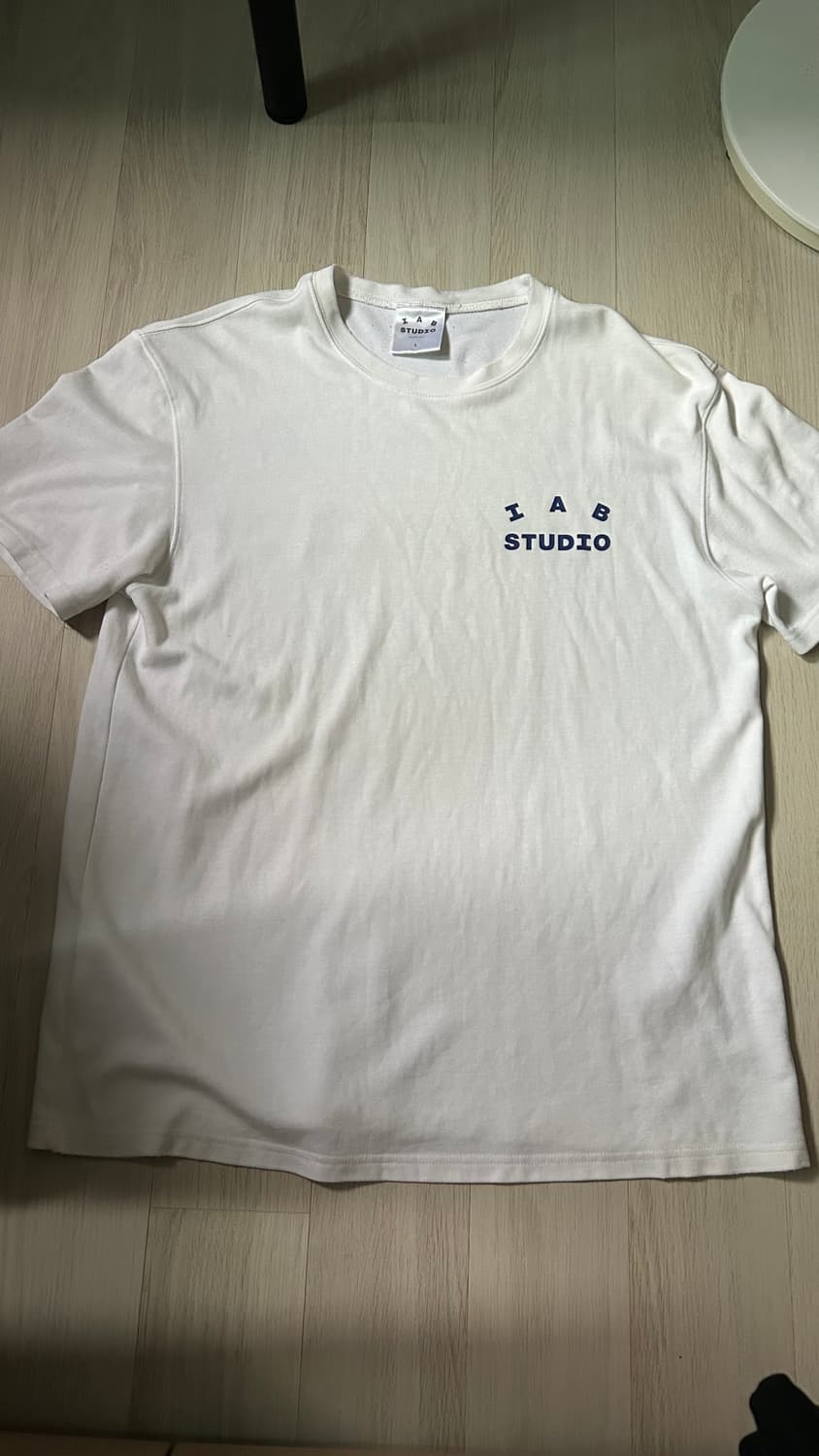 iab 반팔 흰색 상품이미지1
