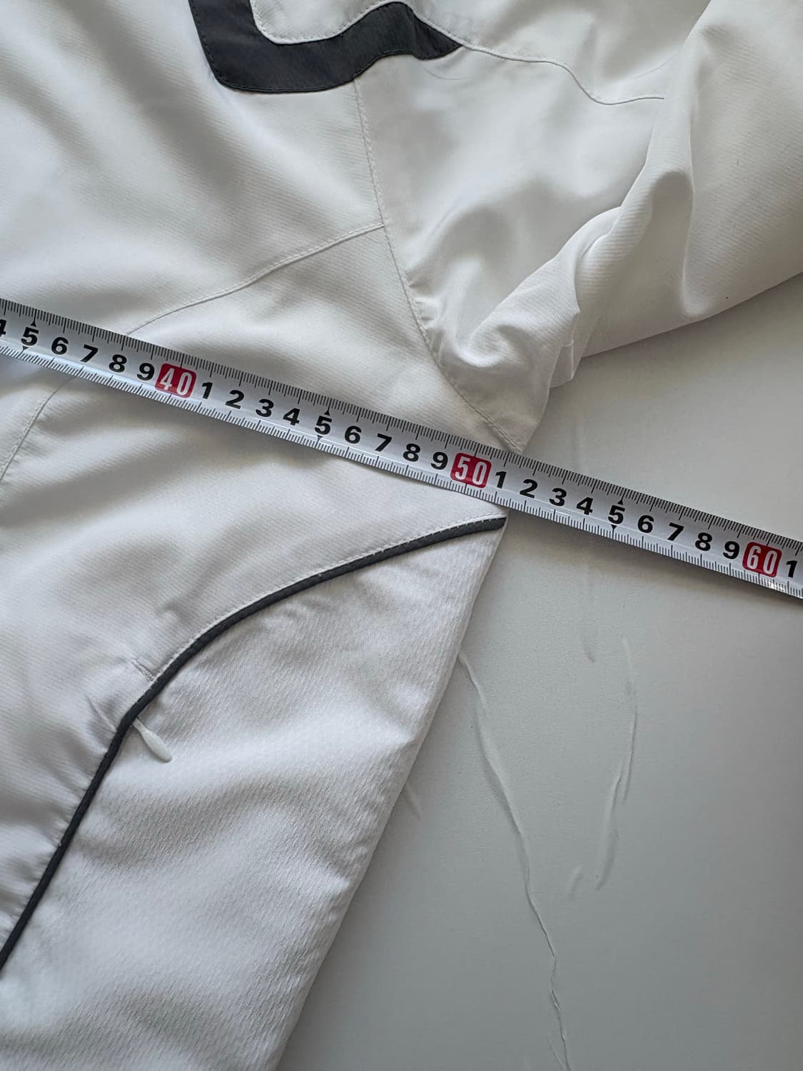 엄브로 화이트 바람막이 상품이미지6