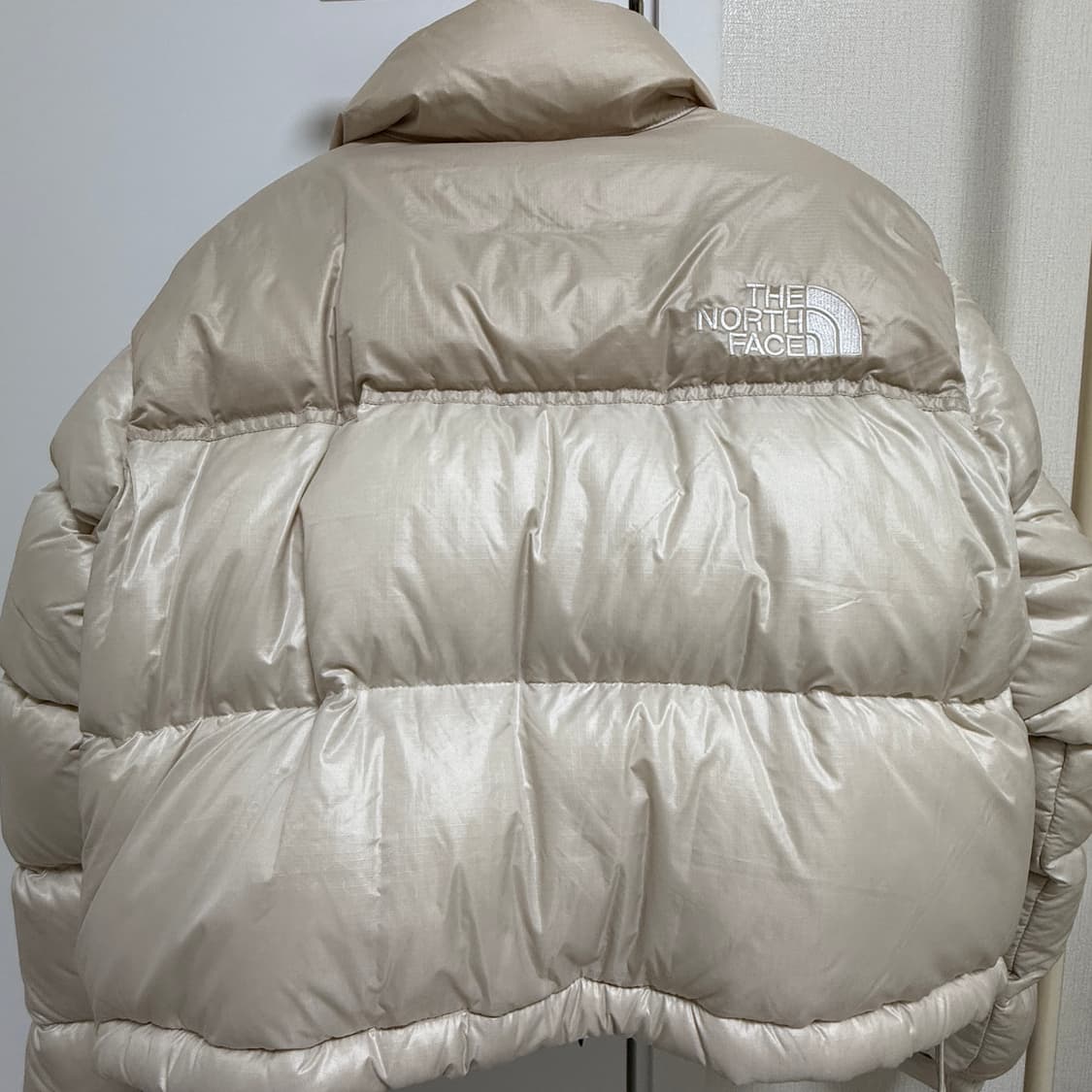 노스페이스 눕시 숏패딩 샌드베이지 90(M) NJ1DQ86C 상태매우좋음 상품이미지7