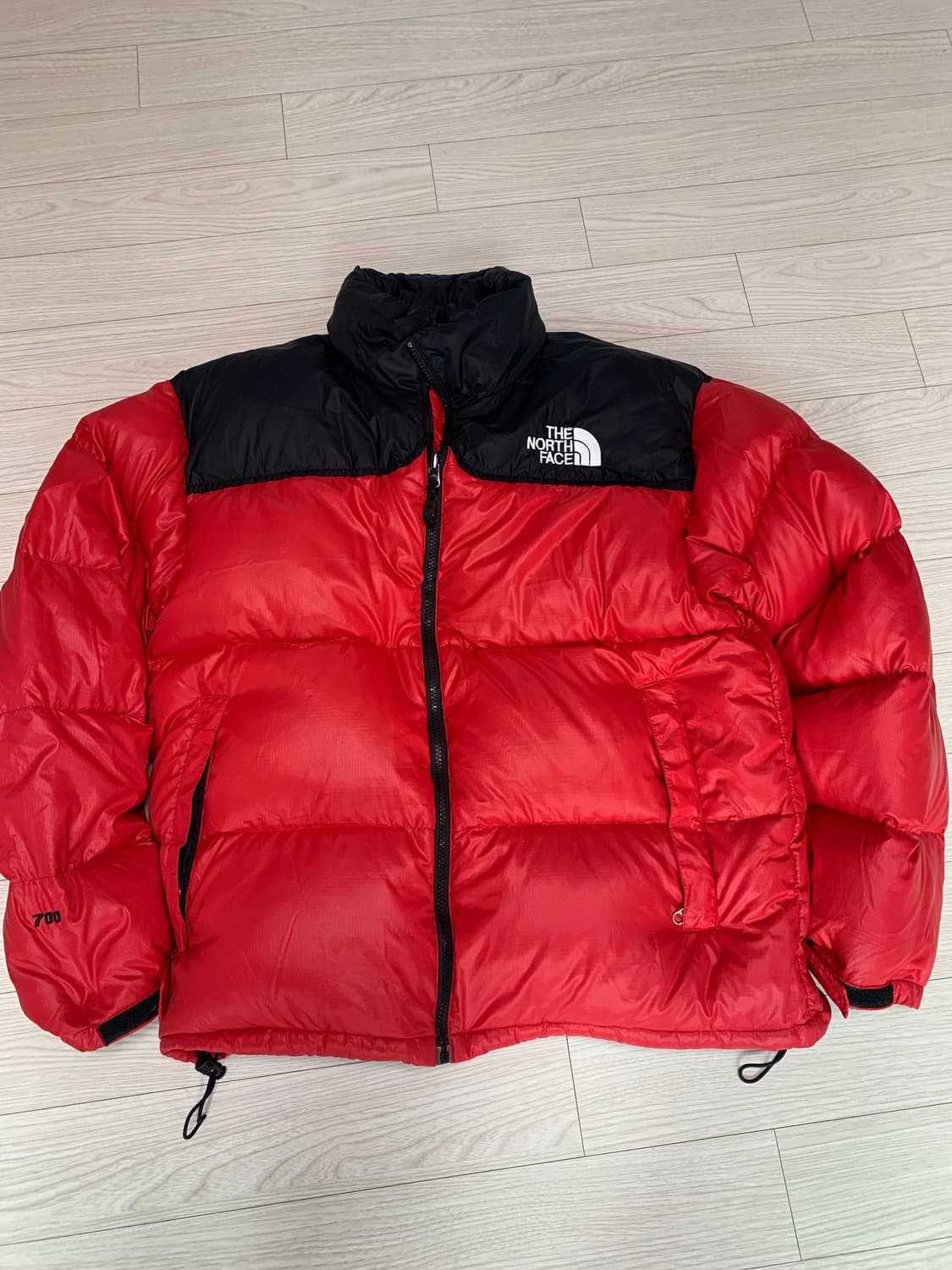 노스페이스 눕시 700 패딩 상품이미지1