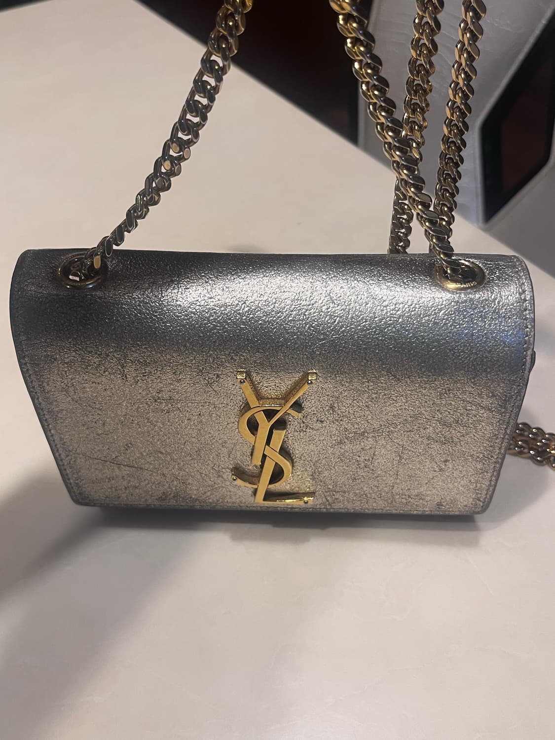 (정품) 생로랑 케이트백 실버 급처 상품이미지9