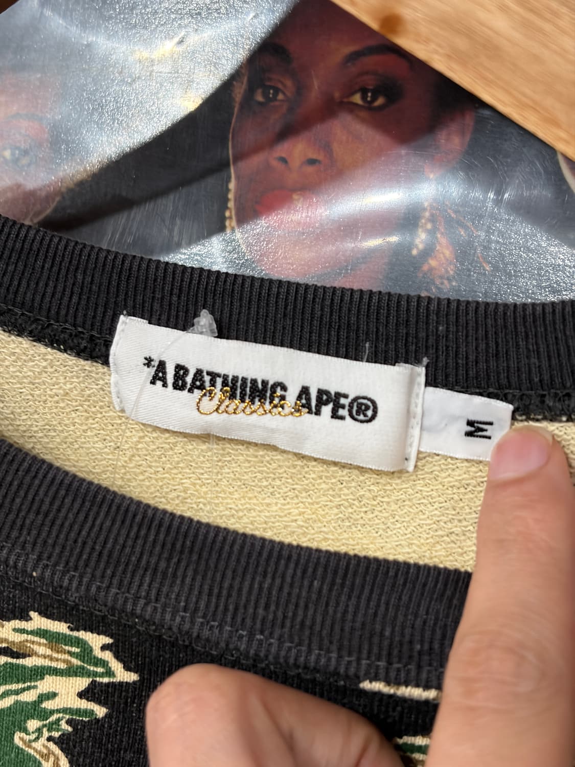 J46 베이프 타이거 카모 반팔 스웻셔츠 상품이미지3