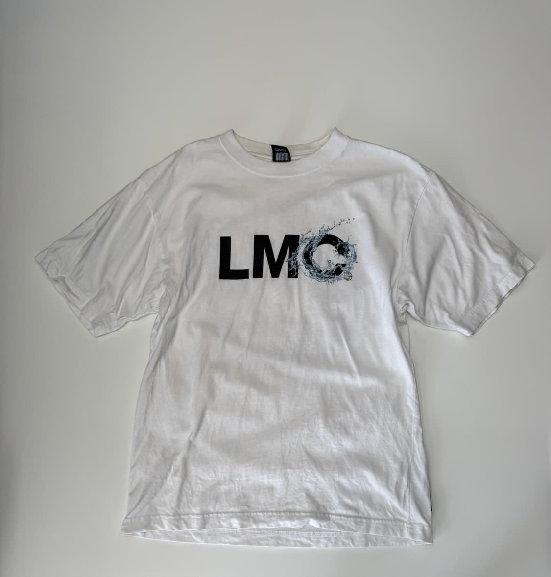 LMC 엘엠씨 뒷프린팅 화이트 반팔 티셔츠 상품이미지2