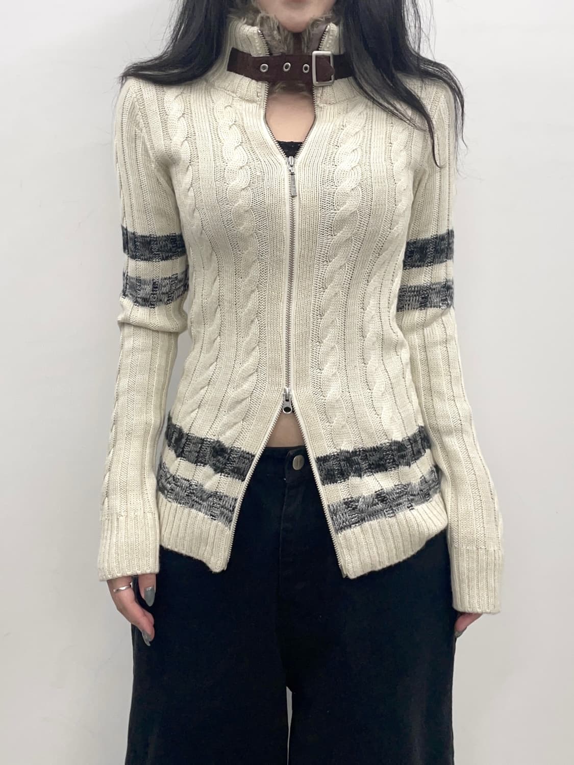 slim fit fur belt details zip-up 상품이미지1