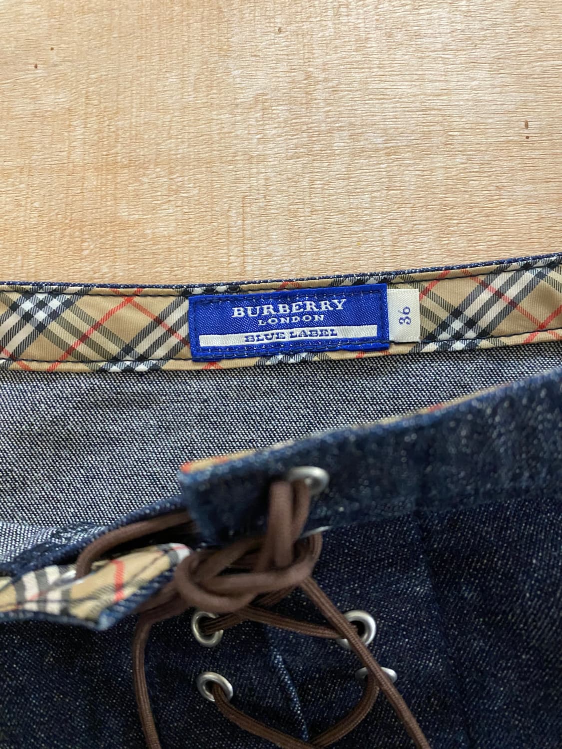 BURBERRY lace-up skirt 버버리 레이스업 스커트 상품이미지7