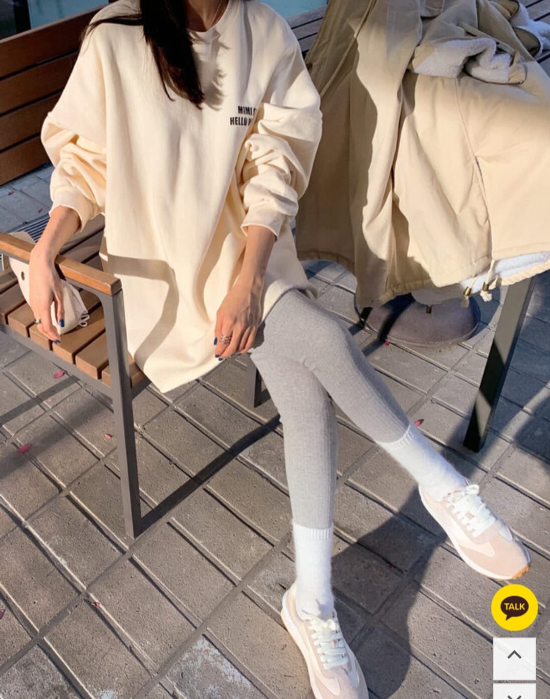 미헬 래터링 맨투맨 상품이미지3