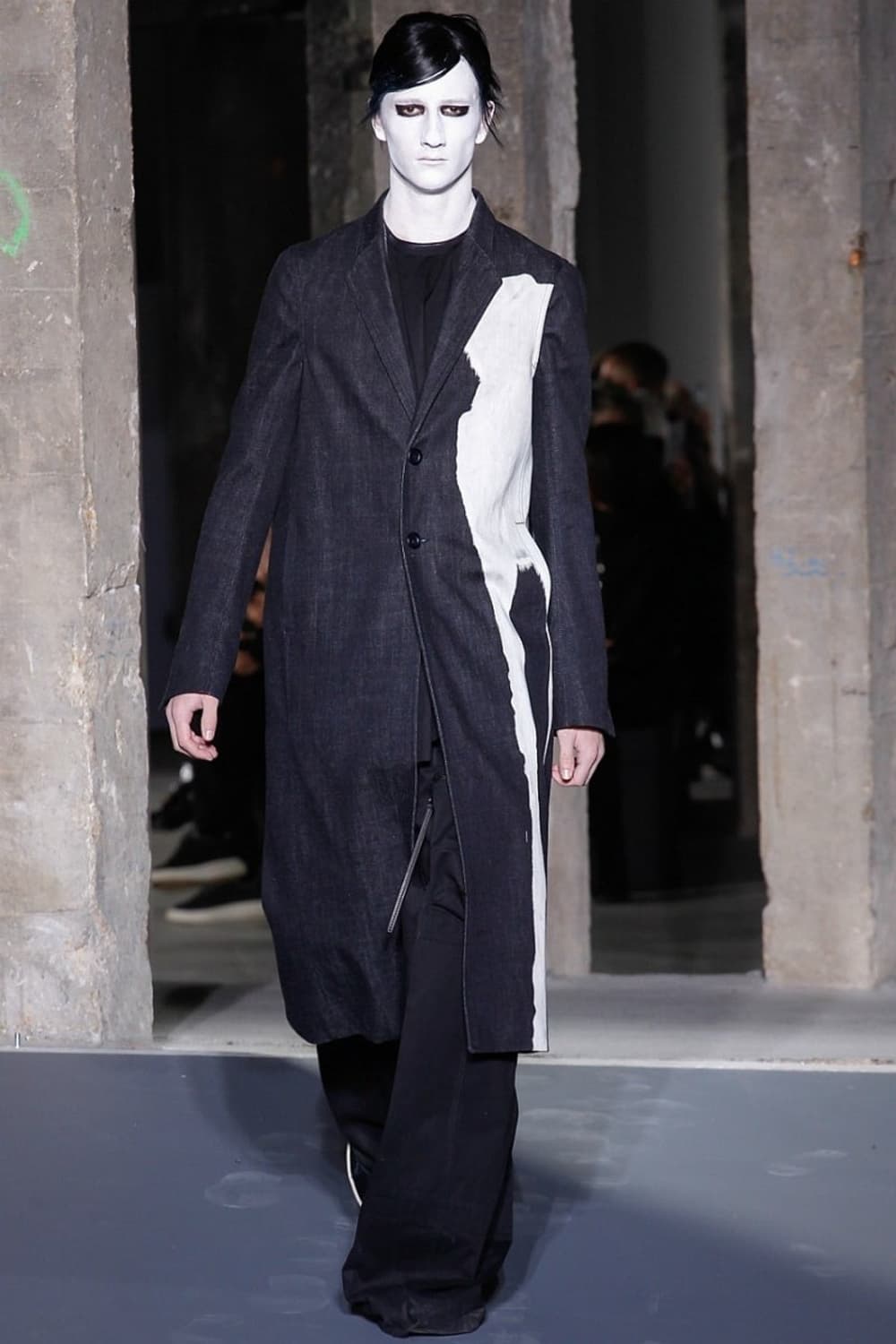 릭오웬스 2016FW 런웨이 보미트 모로 코트 상품이미지2