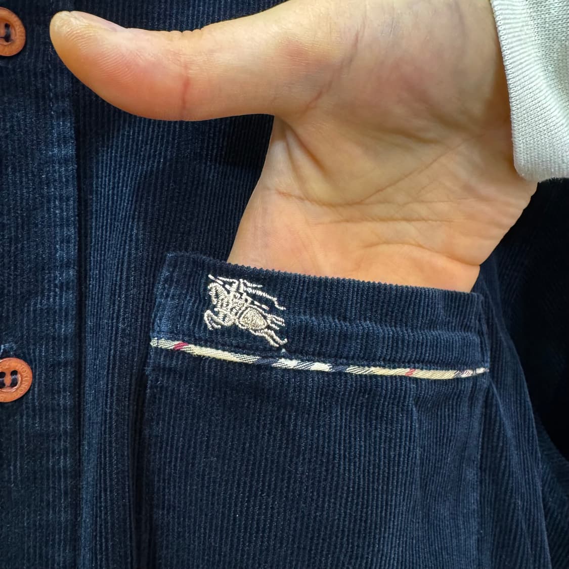 버버리 런던 네이비 코듀로이 셔츠 (M)   상품이미지3