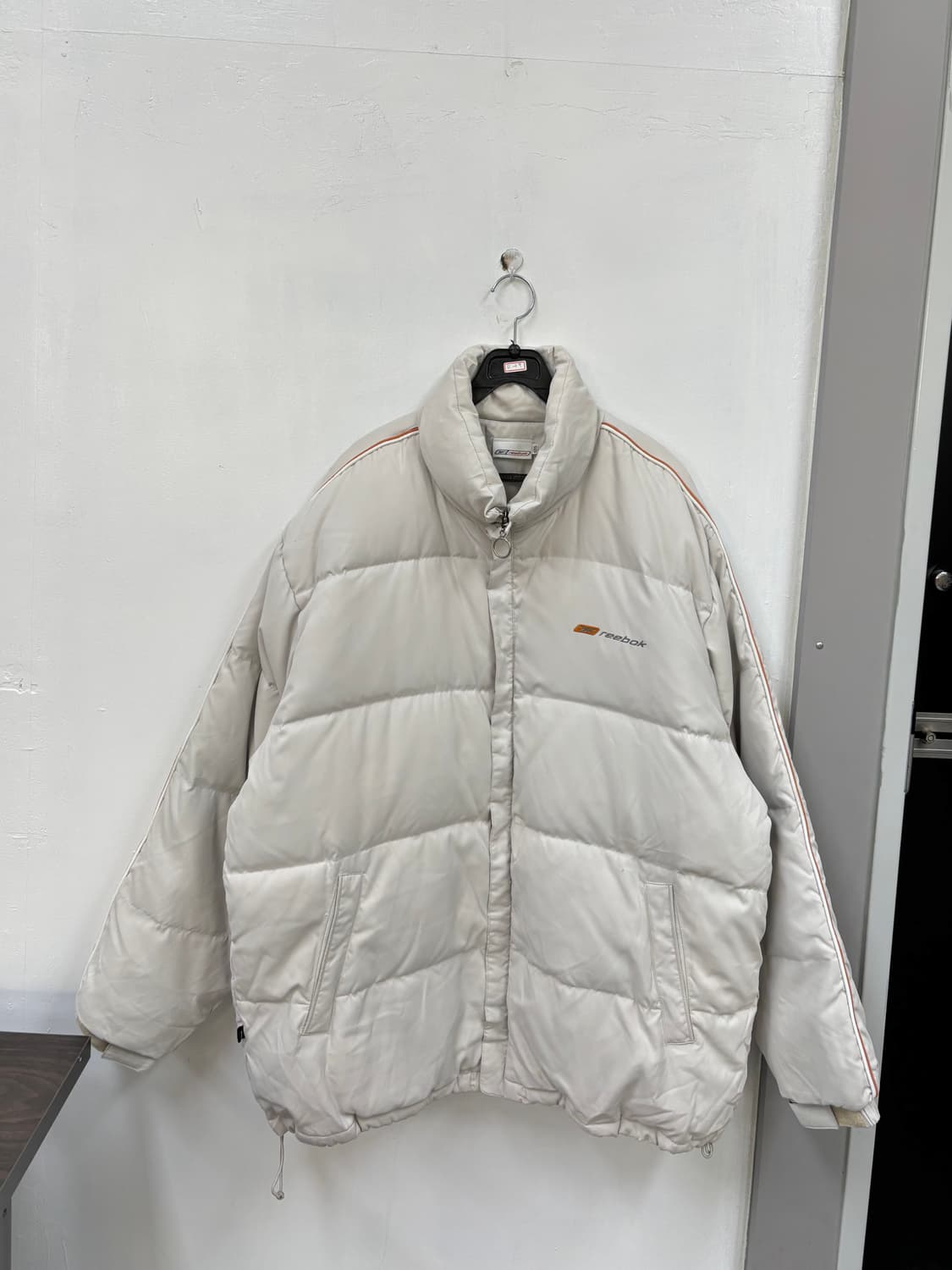 리복 올드스쿨 다운패딩 상품이미지3