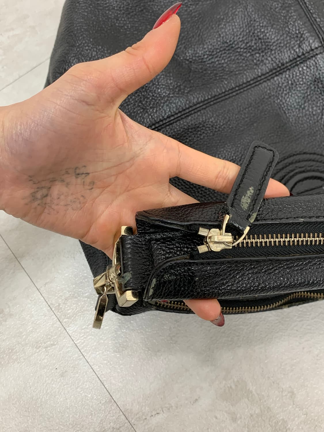 지방시 나이팅게일 숄더백 상품이미지4