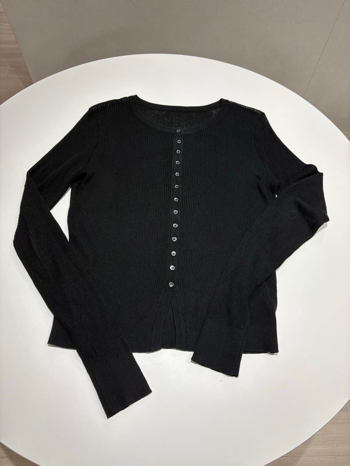 Lowtide RIBBED BUTTON CARDIGAN [BLACK] 상품이미지1